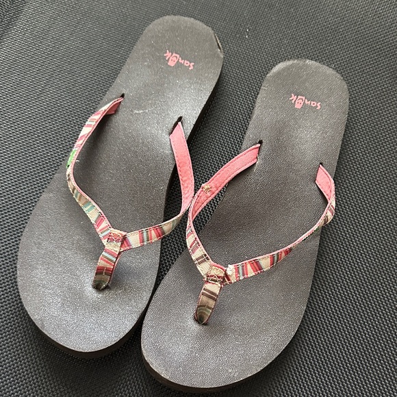Sanuk Women's Striped Sandals - Black and Pink - Picture 1 of 8